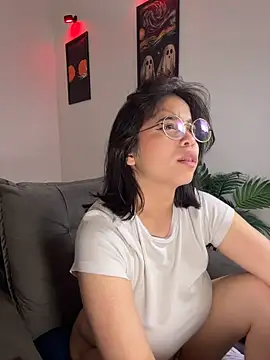 Tati_reyess - time to finger that pussy