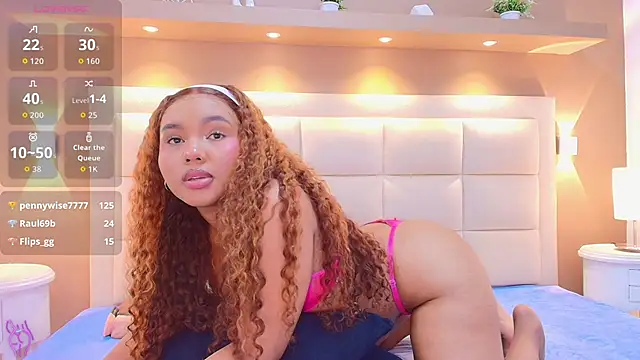 HAYLANISMITH - SPREAD BIG ASS -TIGHT PUSSY 👄