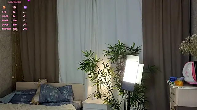 AnnyiBlue - Spank the naughty girl x15