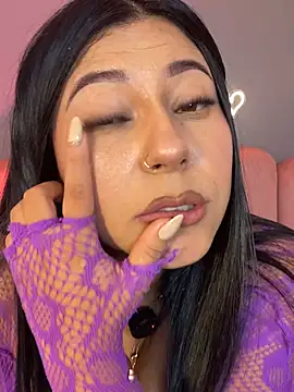 KendalMilleer - suck both your nipples at the same time