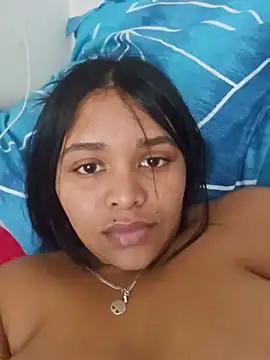 Feisty_stunner - Reach 500 token to see me c*m