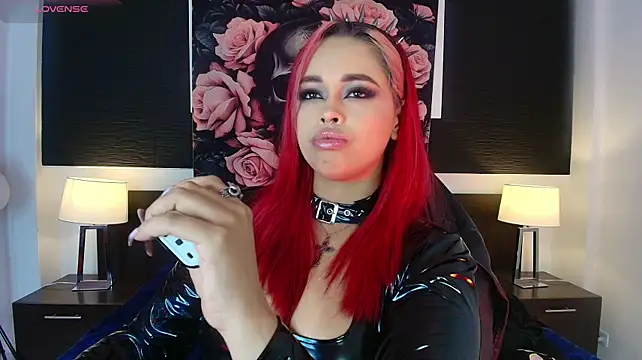 EvaaFoxxy1