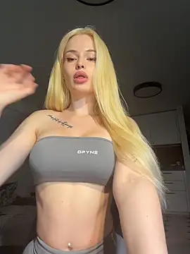 Vladamais - I'll give a blowjob to two dildos