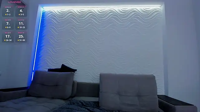 Calystria - spread and tease my big ass