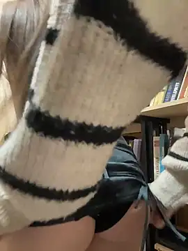 KnockKnock- - Pus massage up on panty by book in lib