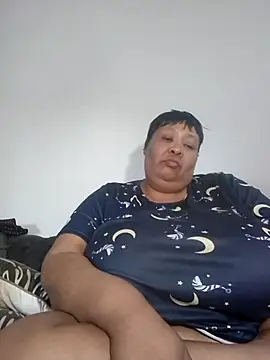 Nancy111 - Make Me cum and squit in my toy