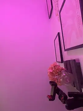 VixenCapri - Ride Real Dick