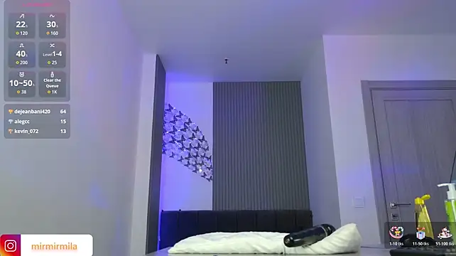MiraVelle_ - MY ASS WANTS A FINGER INSIDE!💦