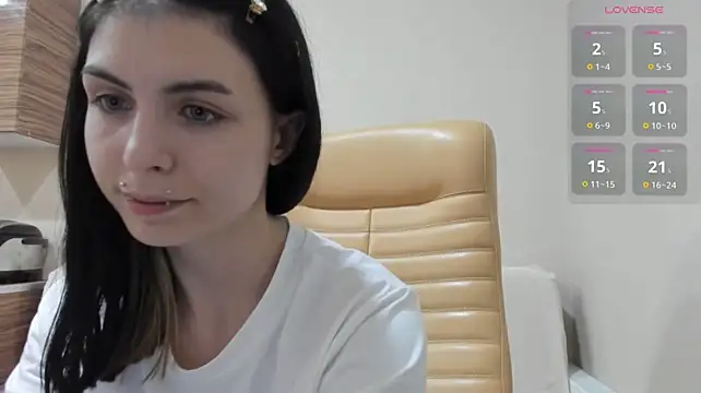 ErlinaBuoy - Show your butt and give it a massage