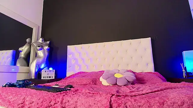 kittyblooms