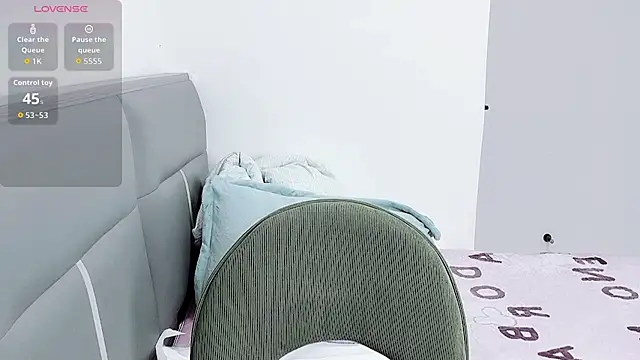 UU-uuu - 比奶心（露点） 用力 打pp 10下