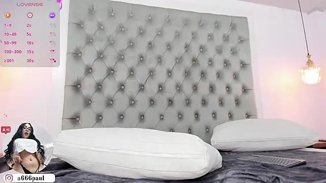 Aria_paul - oil in ass + spanks