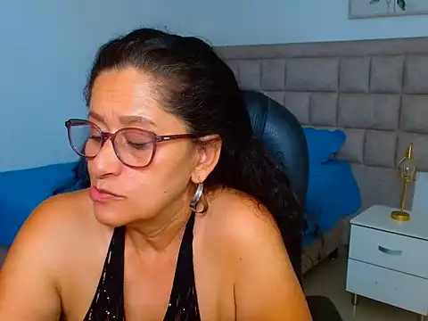 Juanitaaxooxx - show huge tittys