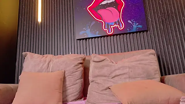 AlanhaBlaire - Rub Fingers In My Ass + Spank