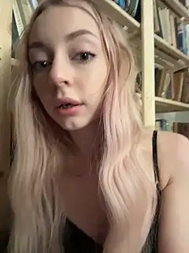 Melissa_grr - Show my WET WET PUSSY! XOXO
