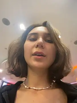 QuitieLia - Teasing wet pussy