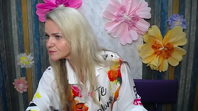 PenelopaMurMiay - Make me wet for you.