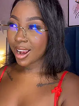 KishaMoore - 🌺 Butt plug in Tight Asshole