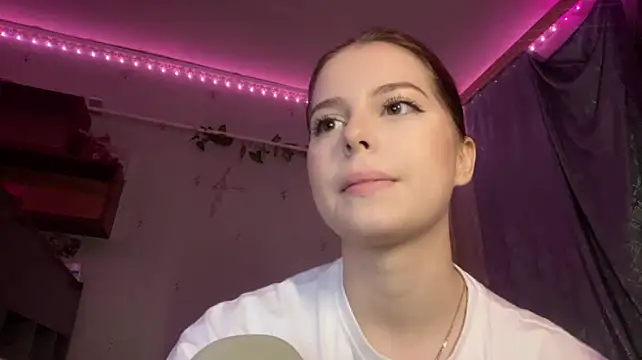 BerneiceSanner - Show my tounge tease