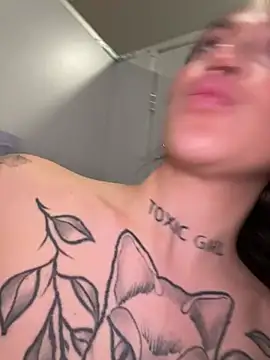 SaintSquirt - squirt in men`s toilet at urinals💦🤭