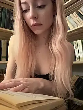 Melissa_grr - PANTS OFF! STAY JUST IN PANTIES