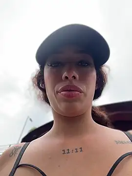 Roxyrougee - Risky Full naked 🔥 Play pussy / L.T 🎁