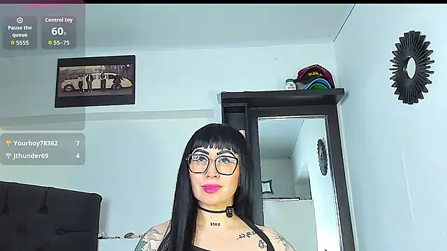 Vicky_hotmilf - wet me with your vibrations and make me