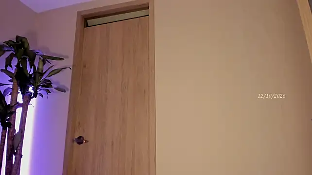 Bad_malena - Tease my nipples hard