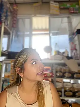 Sammyqueenx21 - blowjob and masturbate with boobs