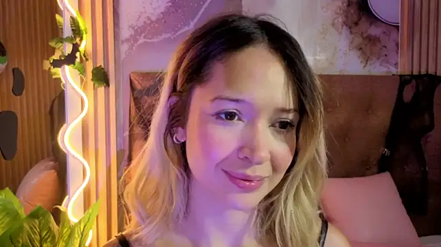 Sofiapalmer_tay - Spank my little butt x5: