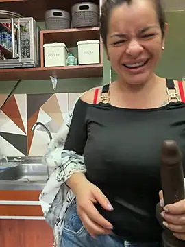 Dr_Nathalia_28 - Breasts out for two minutes in the cafe