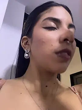 VioletaHills_ - suck sexy and slow my finger