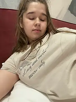 HornyGirlH - SHOW ASS