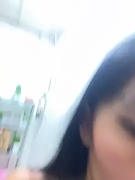 LuxeBrunetteXXX - FINGERING PUSSY CLOSE UP AT CLEAN WORK🤫