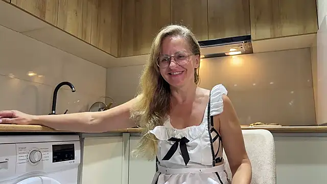 Mommy_nadin - Orgasm squirt L.T.🎁 18 min video squrt