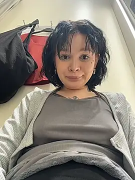 MietteDream - Moisten tits w saliva&squeeze nipples