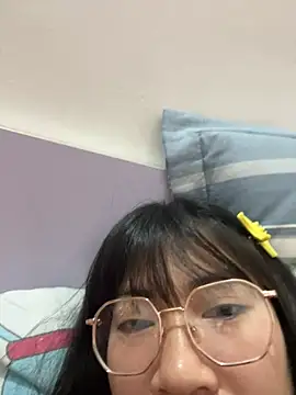-Lyly_69 - Show zoom 30p