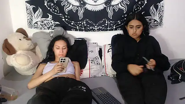Abby_n_emily - SHOW ASSHOLE