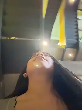 LinnaGardenia - vibrate my hot pussy
