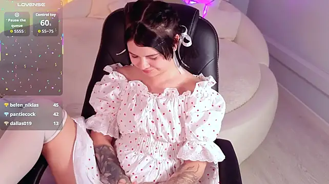 Lil_Amelie - lose my top and show u tits🍒