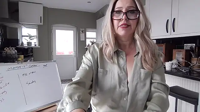 MissHoneyPenny