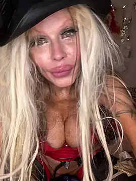 Pammybarbwire - Oil Boobs