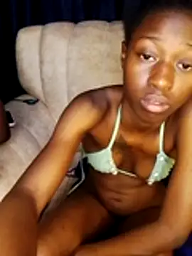 MyrahEbony - 🔥 Sensual Striptease For Daddy 💃🏽