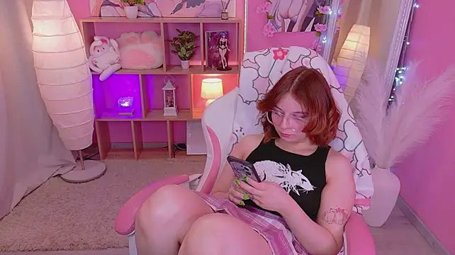 Coconut_Mia - boobs 5 minutes