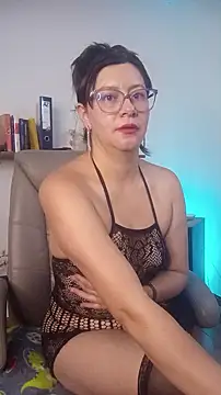 Meredith_Sc - 🦋masturbating on your desk🦋