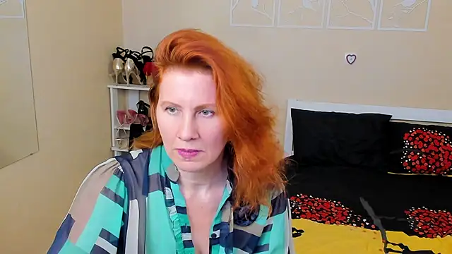 FoxySophia - change panties