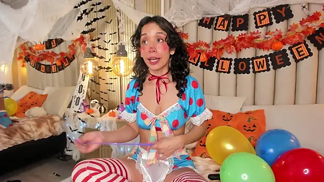 LuisaMarquez - Trick or truck ?🤡😈