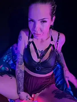 DirtyTechCouple- - Brüste einölen nah an der Kamera