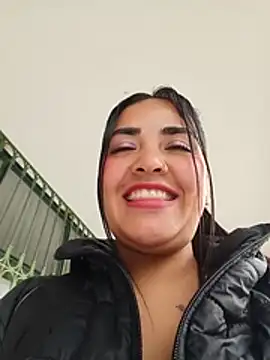 MAYE__13 - I take off my panties on public transpor