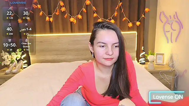 JasmineAsha - Pick up the whip and spank me.